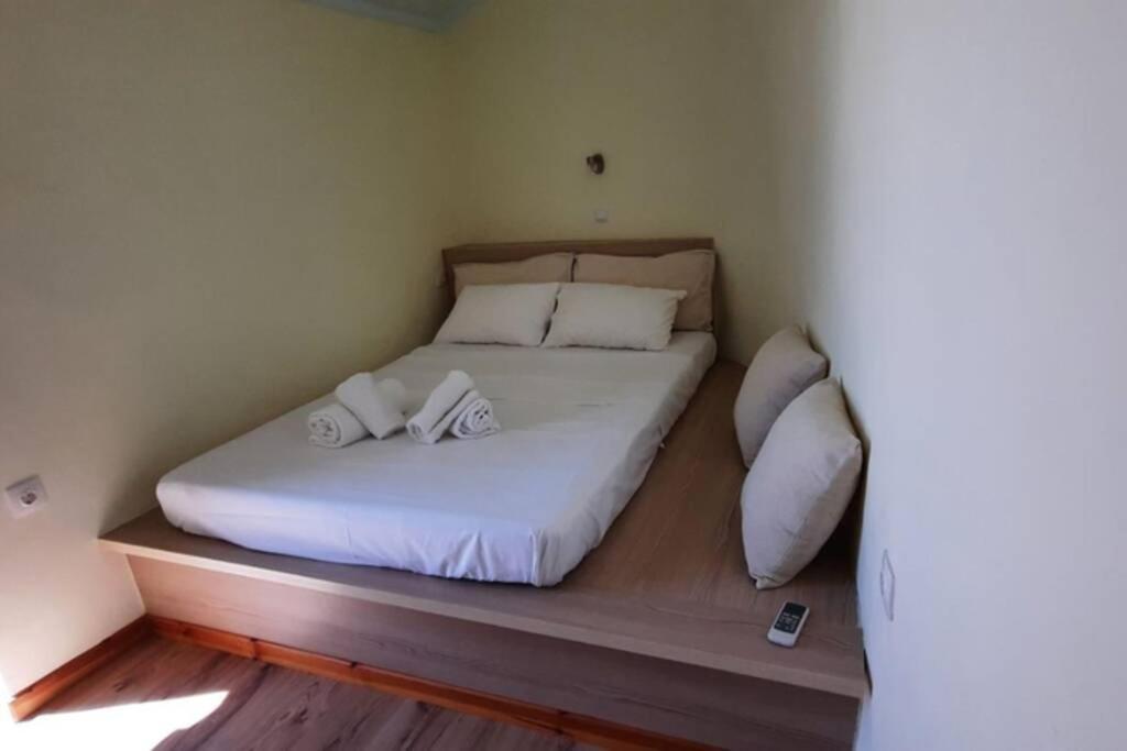 Manto Apartments Lefkada Evgiros ภายนอก รูปภาพ